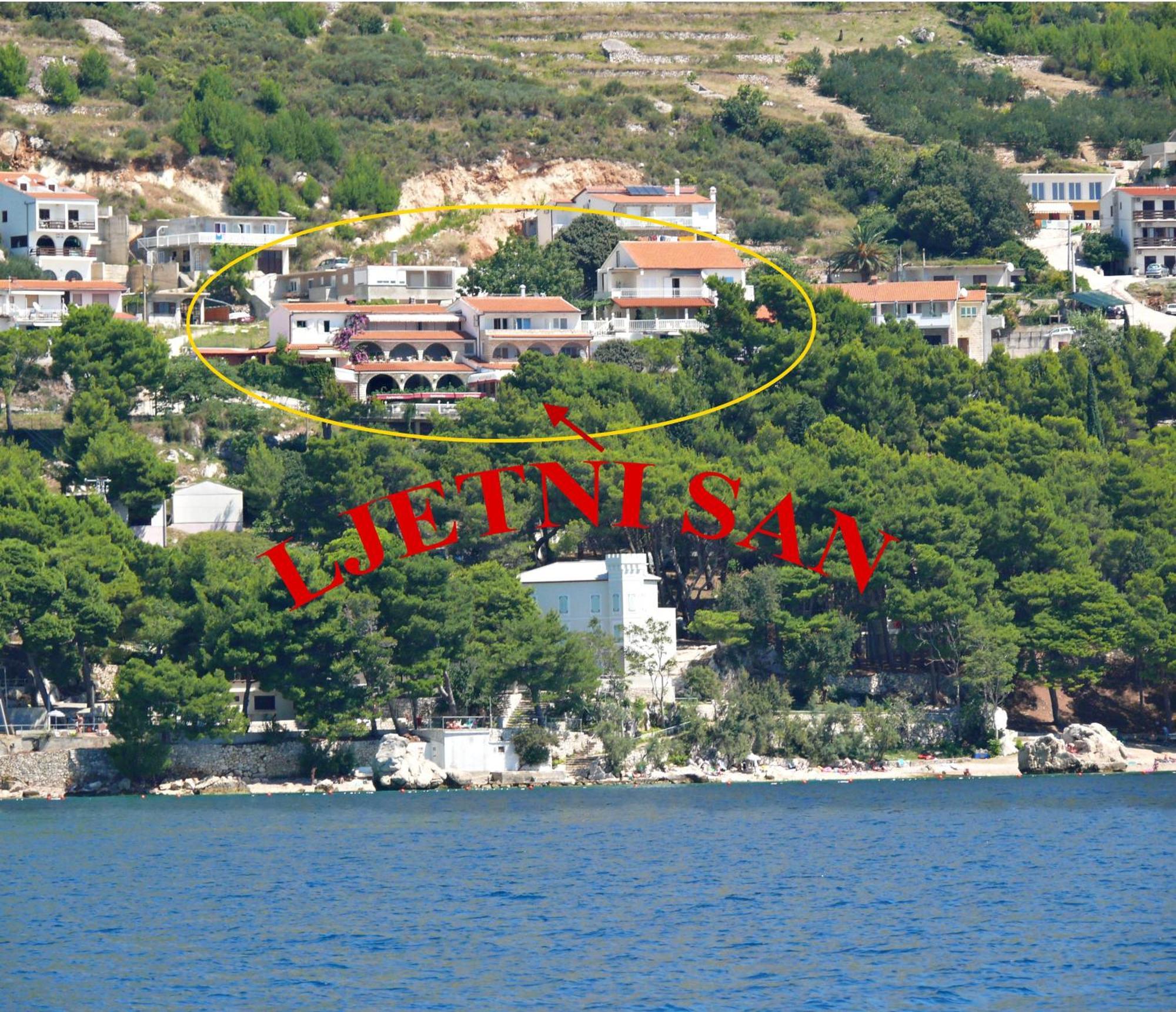 أوميس Villa Ljetni San المظهر الخارجي الصورة